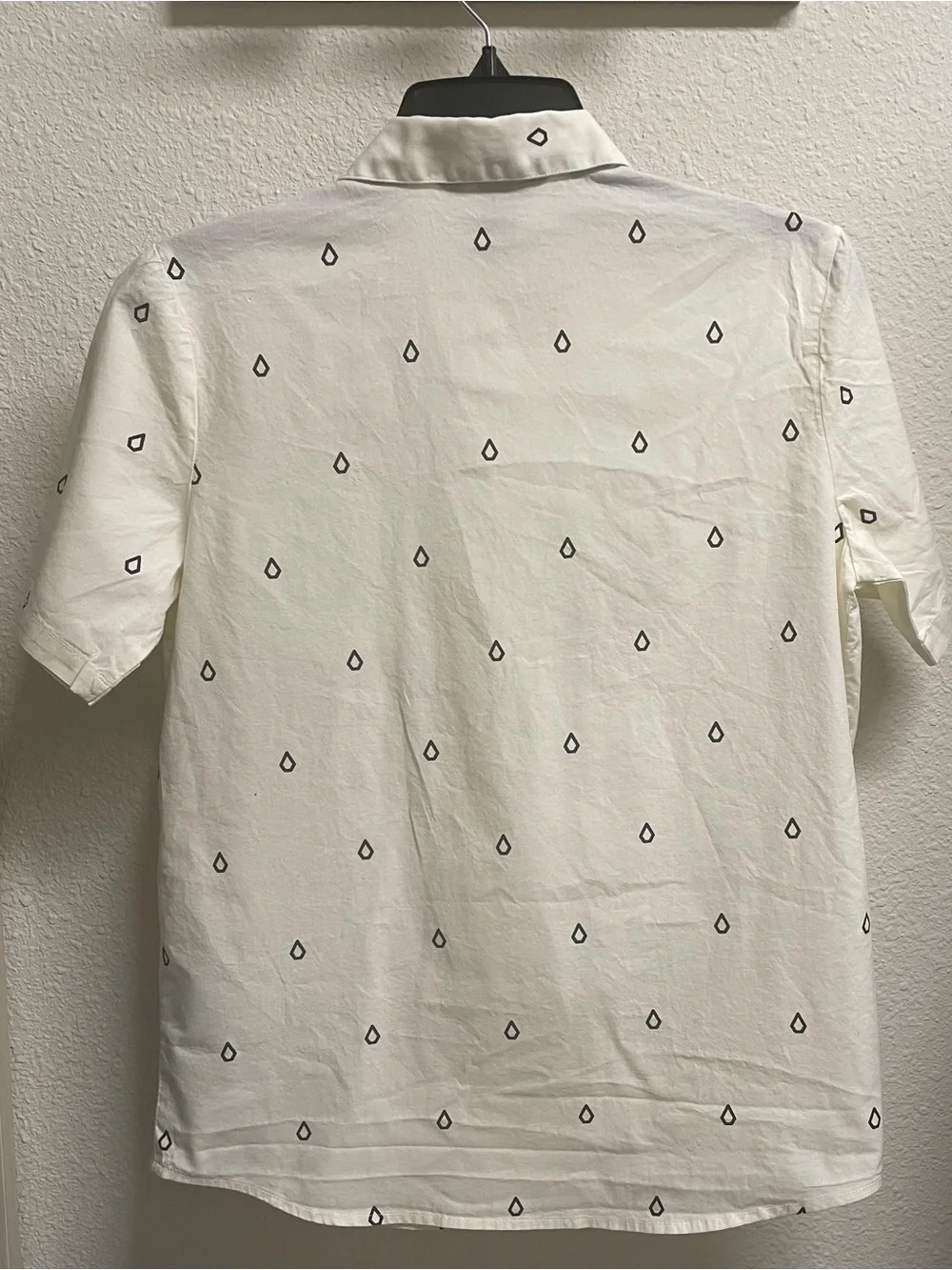 Volcom Boys Diamond Print Short Sleeve Button-Up Shirt — Size L